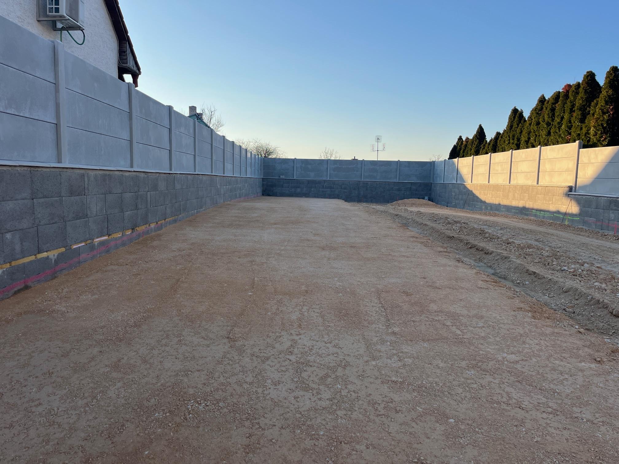 Vnútroblok parkovisko